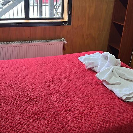 Hostal Victoria Punta Arenas Kültér fotó