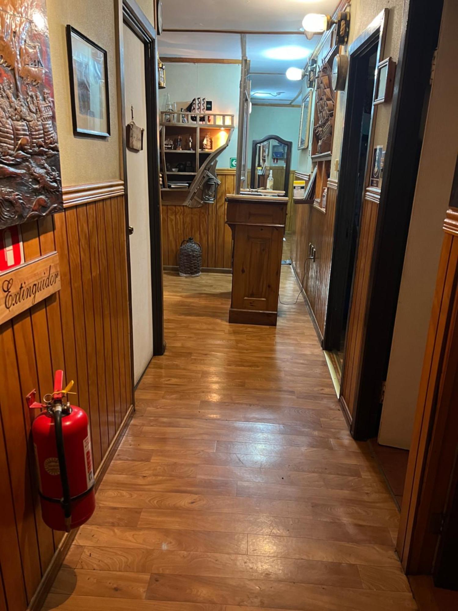 Hostal Victoria Punta Arenas Kültér fotó